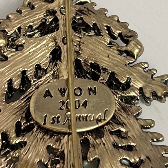 AVON Christmas Tree pin Brooch Enamel Rhinestones 1st Annual Holiday 2004 2.25” - Picture 9 of 12